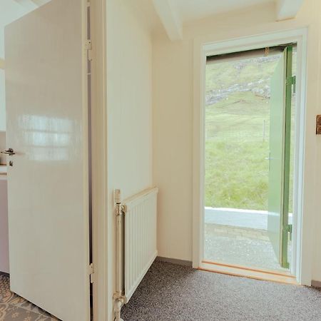 Authentic Faroese House / Unique Location / Nature Hellurnar 외부 사진