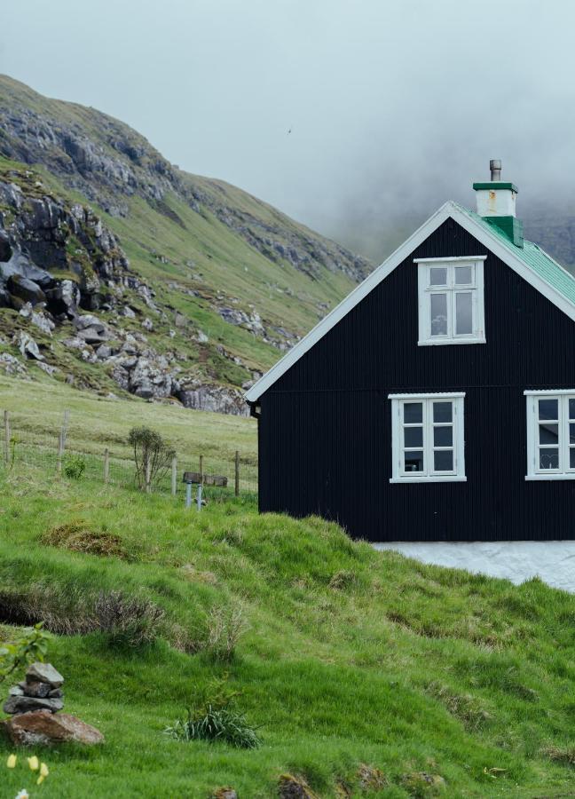 Authentic Faroese House / Unique Location / Nature Hellurnar 외부 사진